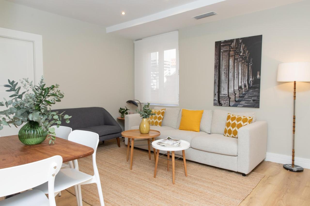 Apartamentos Principe 7 Madrid Eksteriør billede